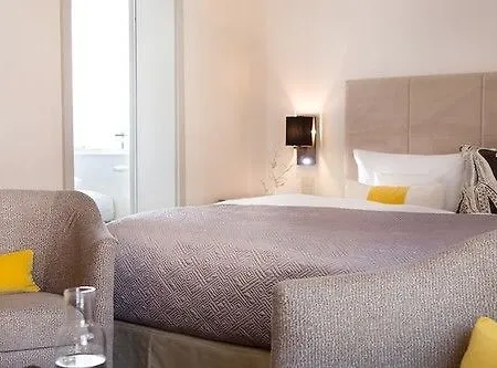 Strandhotel Ostseeblick ホテル