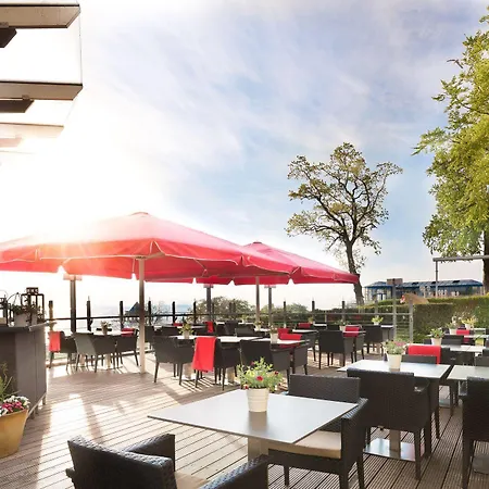 Strandhotel Ostseeblick ゼーバート・ヘリングスドルフ
